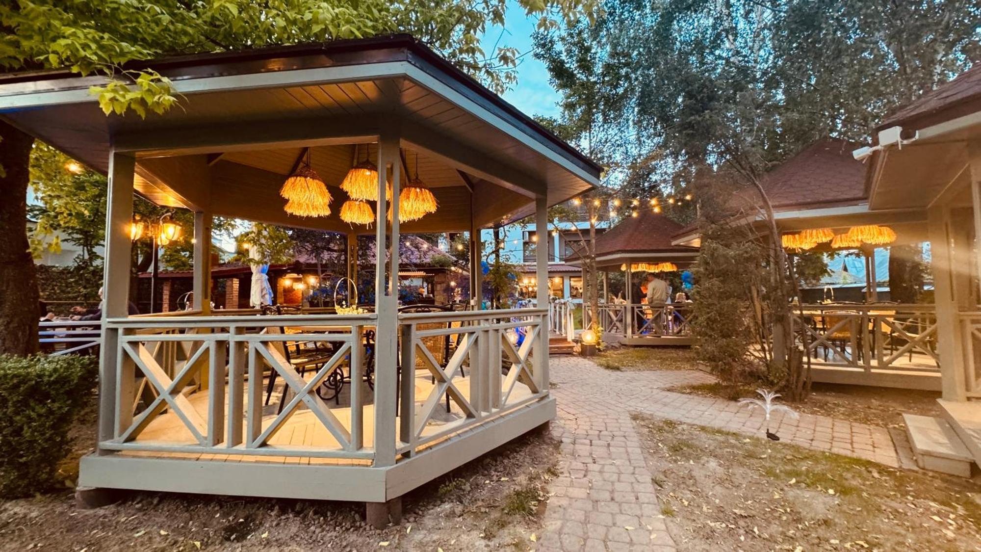 Pensiunea Waldor Bacău Extérieur photo